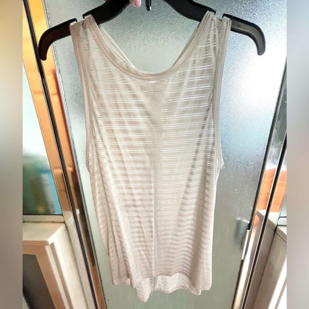 Lululemon tank
